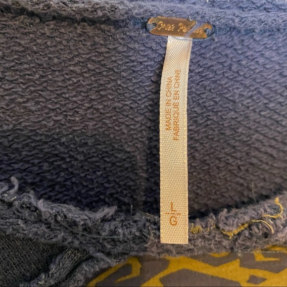 Free People Asymmetrical Raw Trim Hem Oversized Floral Sweater - Picture 3 of 11